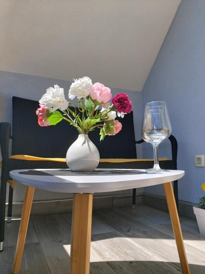 Elegant Inn Gospić Екстериор снимка